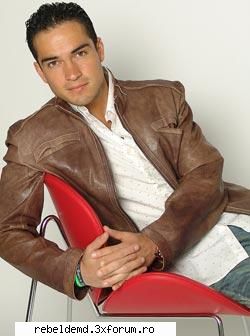 Alfonso Herrera - Dulcika - Foto